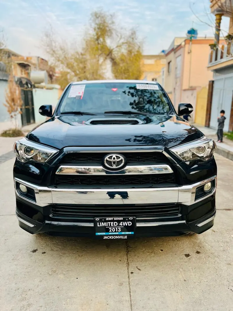 Toyota 4 Runner 2013 (1)