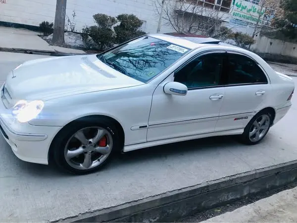Mercedes-Benz C230 2005 (2)
