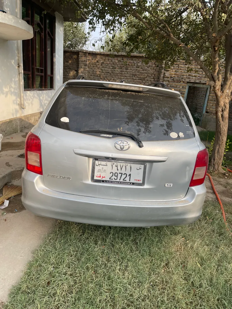 Toyota Fielder (2)