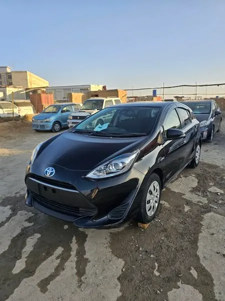 Toyota Aqua 2019 (1)