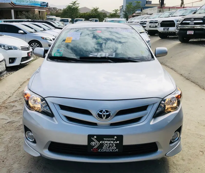 Toyota Corolla 2013 (1)