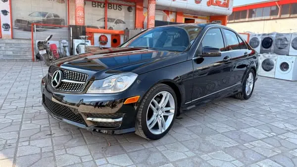 Mercedes-Benz C250 2013 (1)