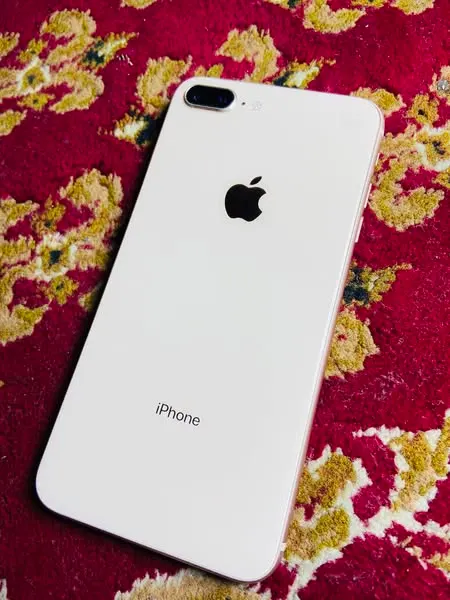 iPhone 8 Plus (1)