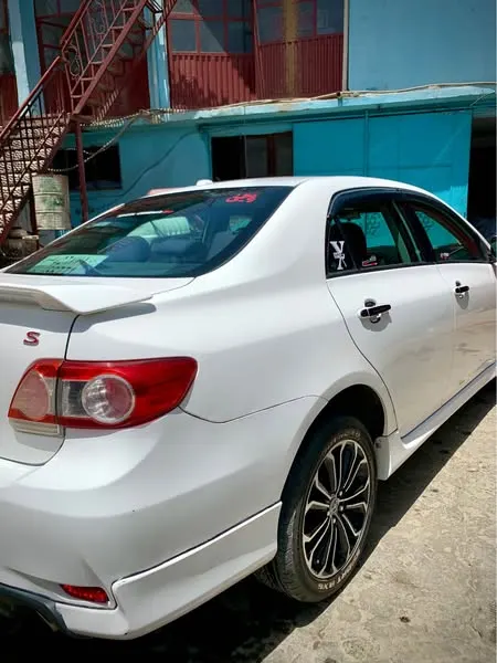 Toyota Corolla 2009 (2)