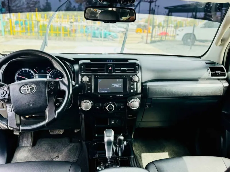 Toyota 4 Runner 2018 (4)