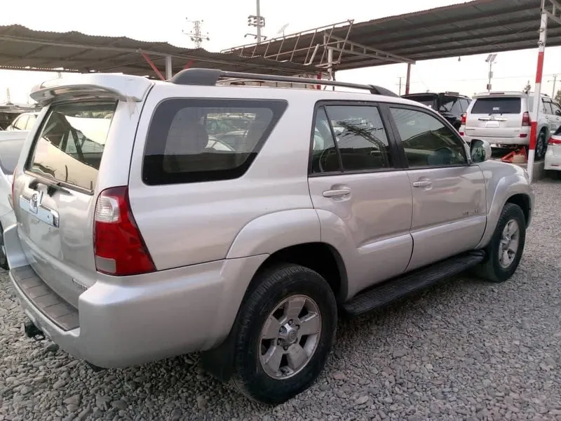 Toyota 4Runner 2004 (3)