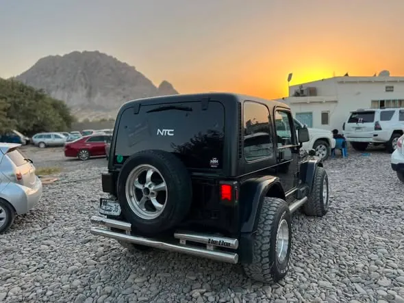 Car For Sale 2000 (3)