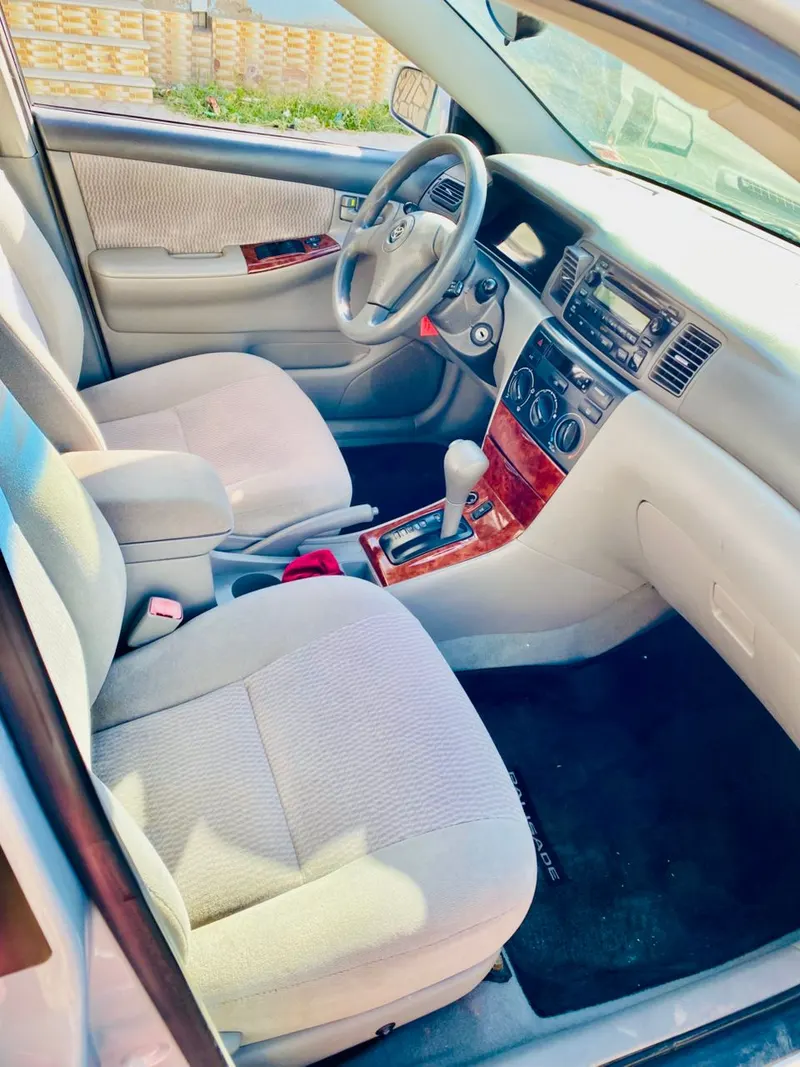 Toyota Corolla 2006 (5)