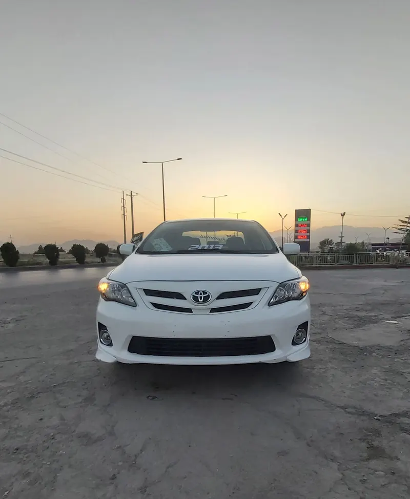 Toyota Corolla 2013 (2)