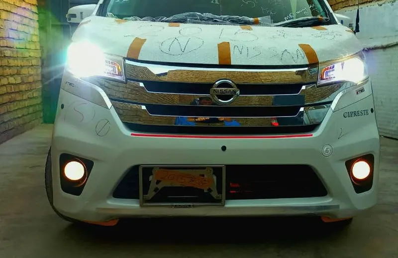 Nissan 2015 (2)