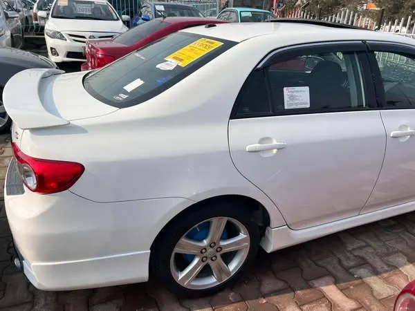Toyota Corolla 2013 (3)