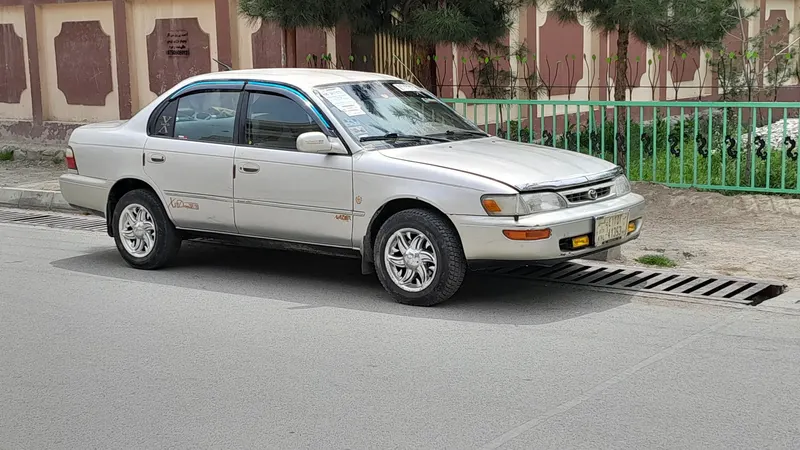 Toyota Corolla 1997 (1)