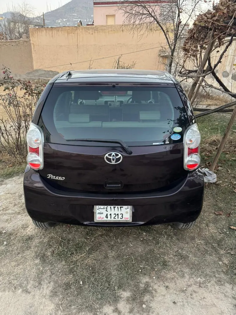 Toyota Passo 2013 (3)
