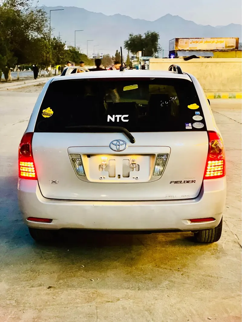 Toyota Fielder 2005 (3)