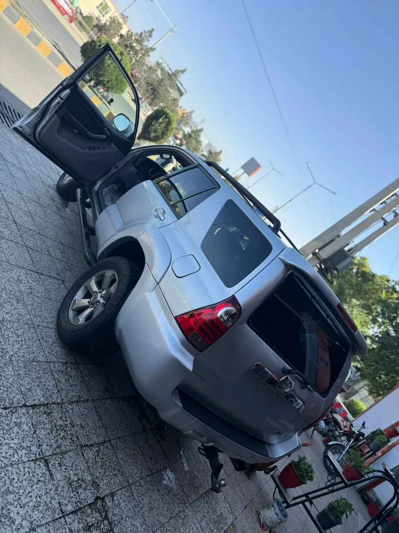 Toyota 4Runner 2008 (3)