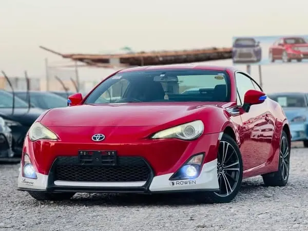 Toyota GT86 2012 (2)