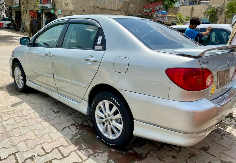 Toyota Corolla (2)