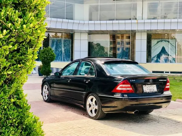 Mercedes-Benz 2005 (3)