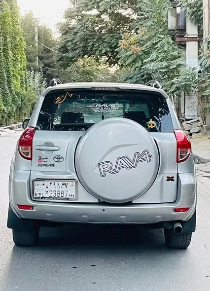 Toyota RAV4 2008 (3)