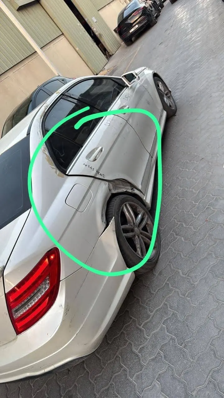 Mercedes-Benz C250 2013 (5)