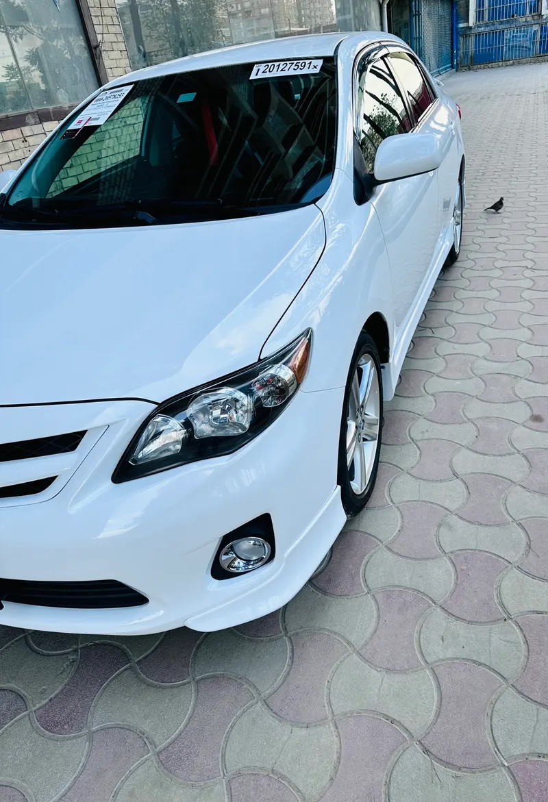 Toyota Corolla 2011 (3)