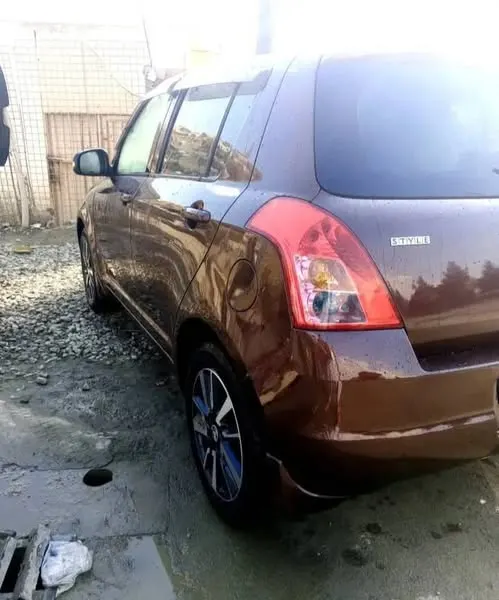 Suzuki Swift 2009 (3)