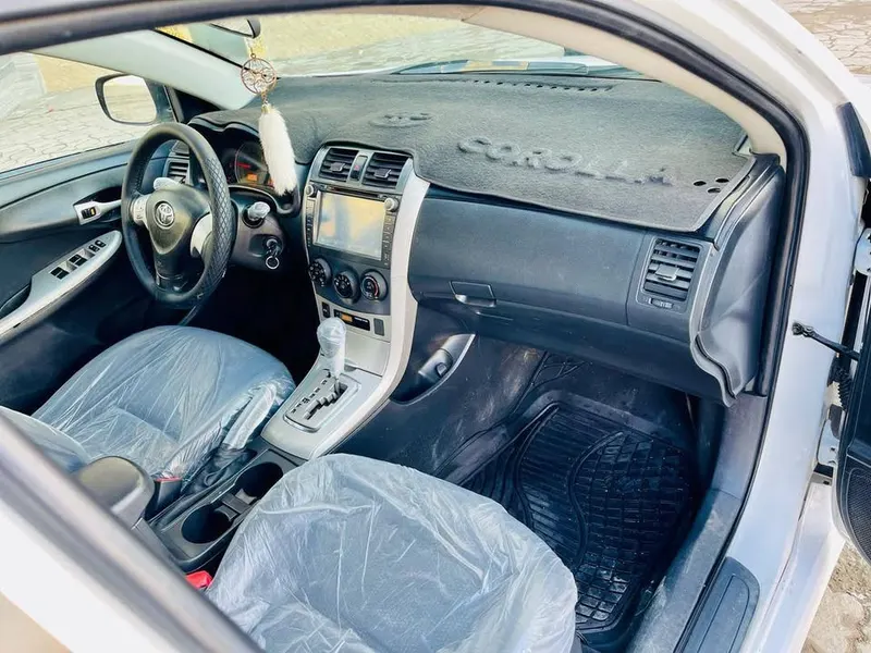 Toyota Corolla 2010 (4)