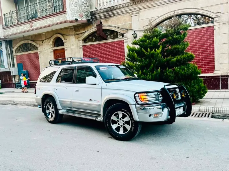 Toyota 4Runner Limited 2000 (1)