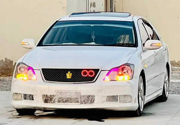 Toyota Crown (2)