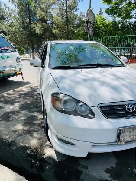 Toyota Corolla 2006 (1)