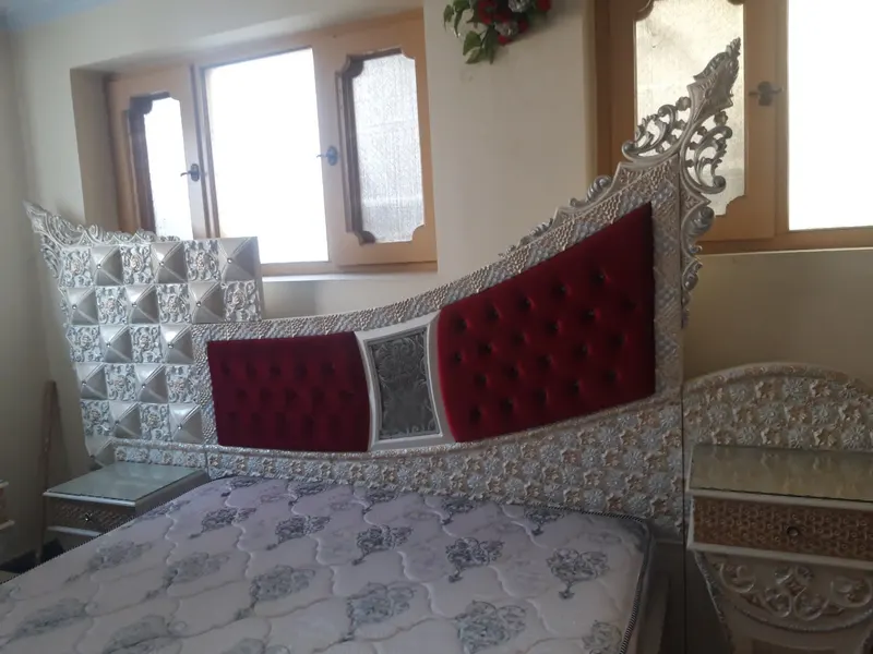 Royal Double Wooden Bed (7)
