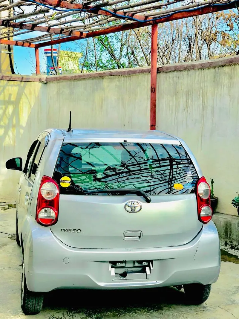 Toyota Passo 2010 (6)
