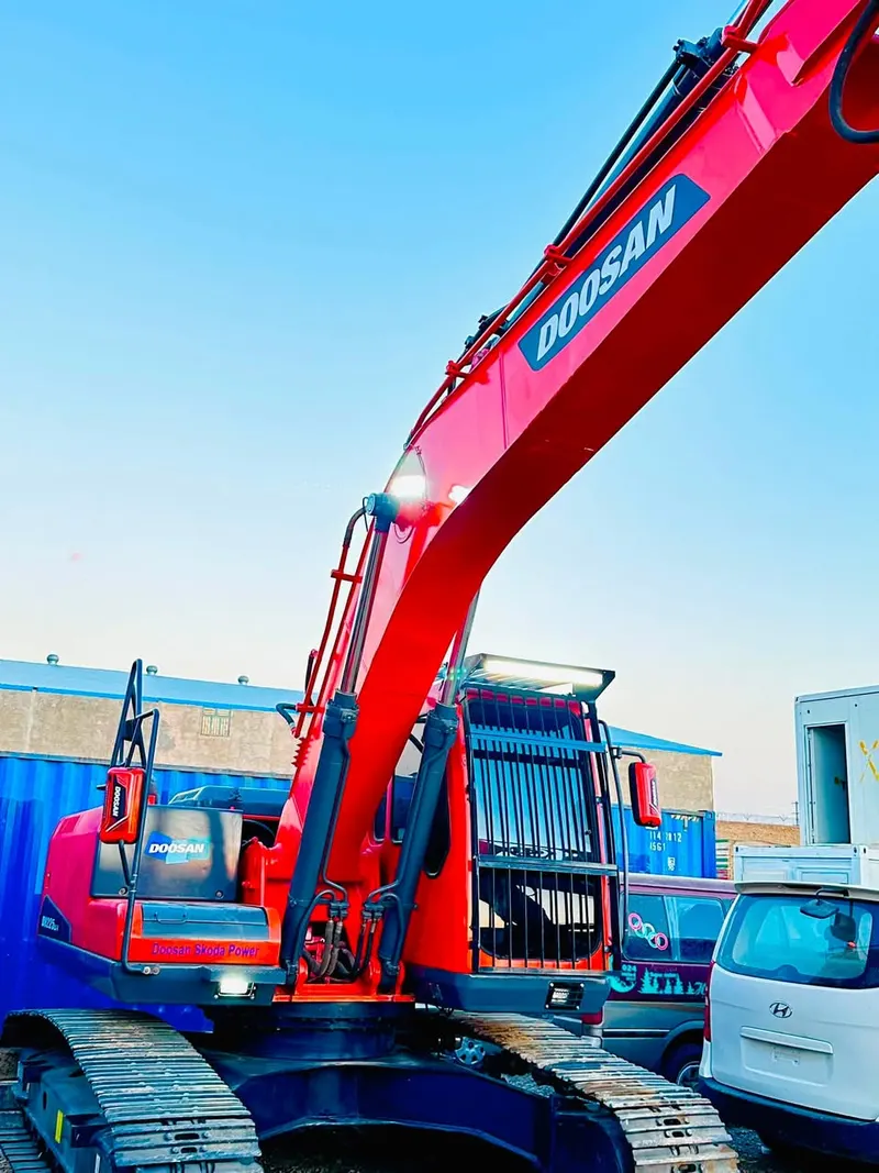 Doosan 225 Excavator 2010 (3)