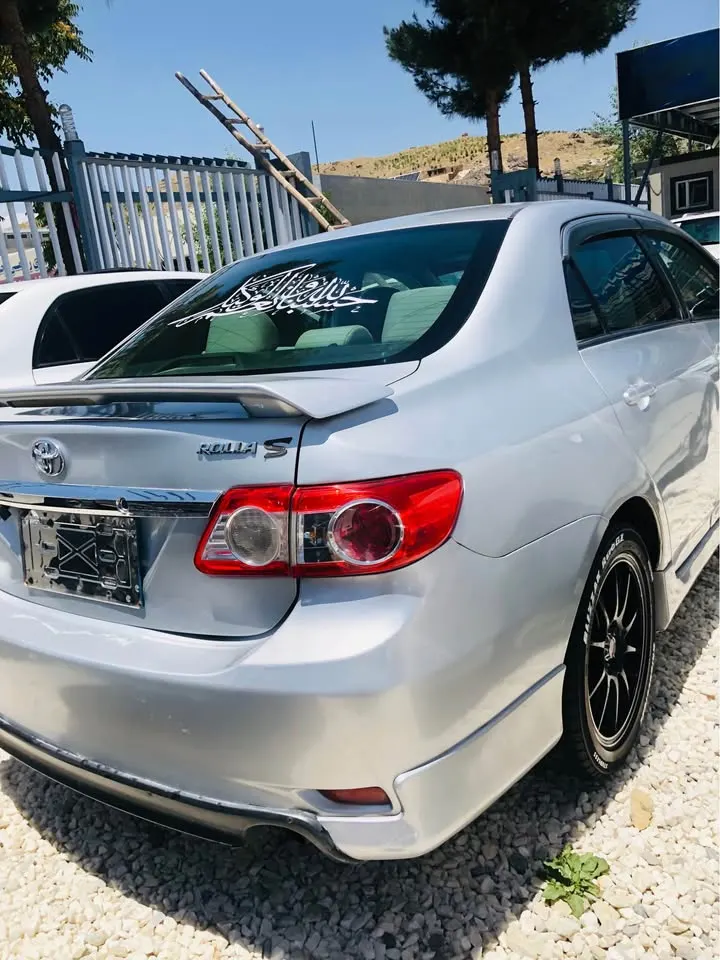 Toyota Corolla LE 2013 (3)