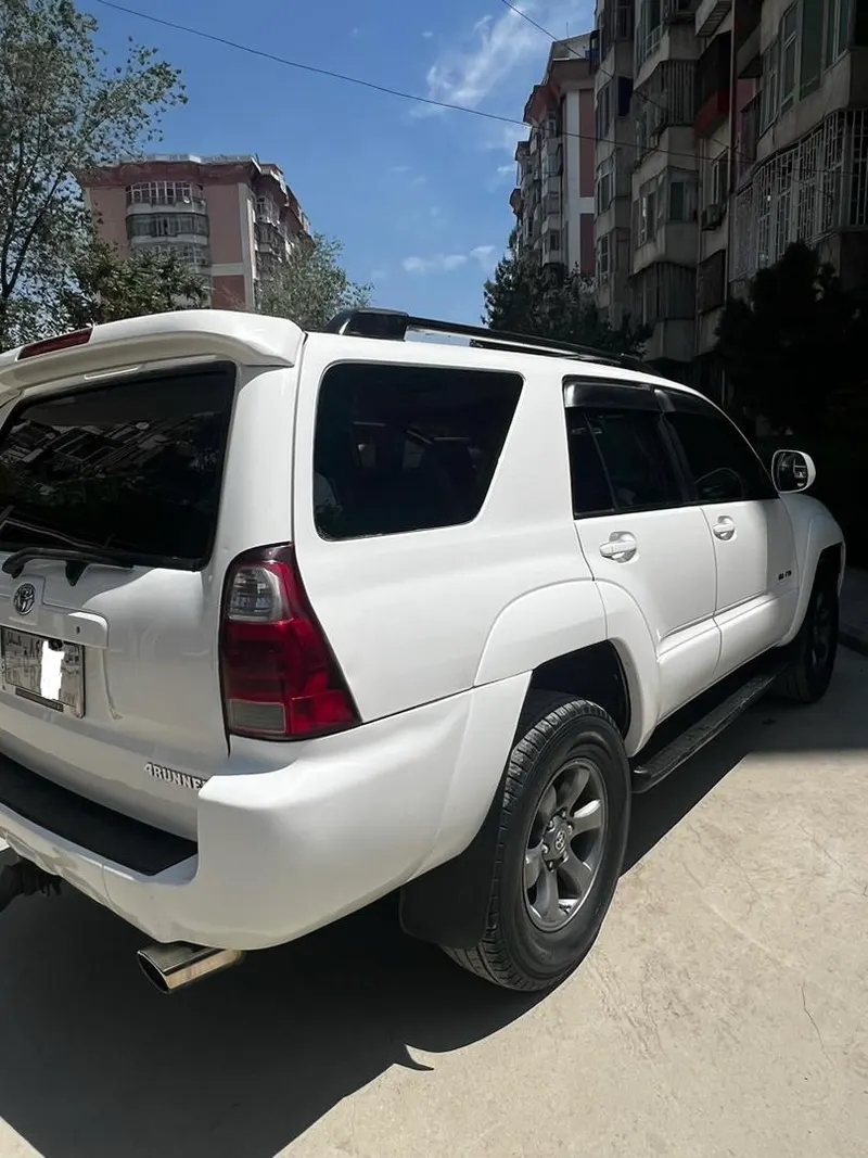 Toyota 4Runner 2004 (4)