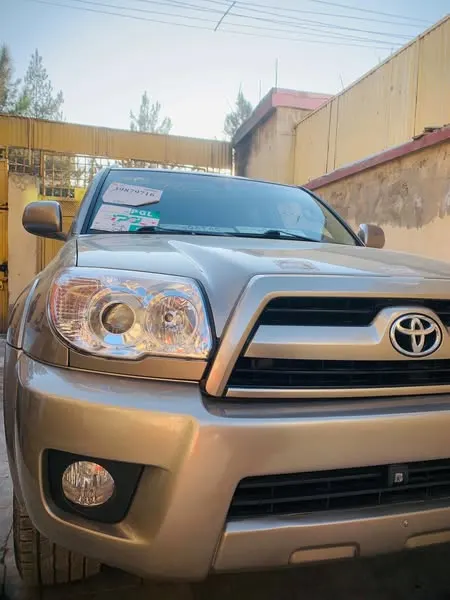 Toyota 4Runner Limited 2006 (2)