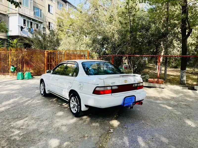 Toyota Corolla 1996 (2)