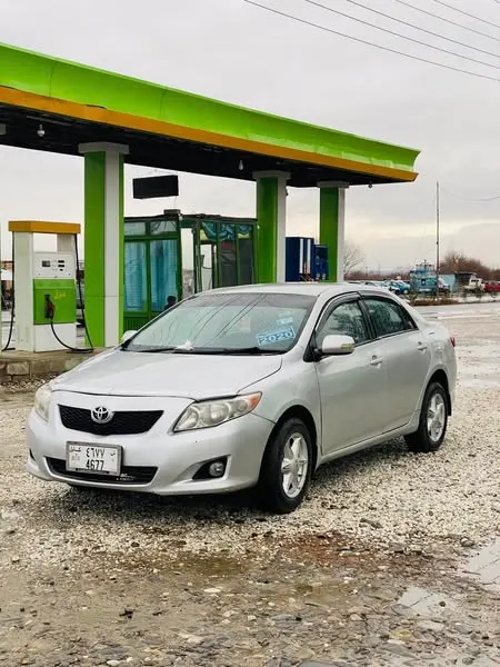 Toyota Corolla 2010 (2)