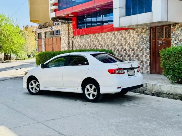 Toyota Corolla 2011 (3)