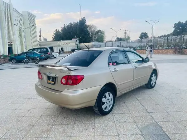 Toyota Corolla 2004 (2)