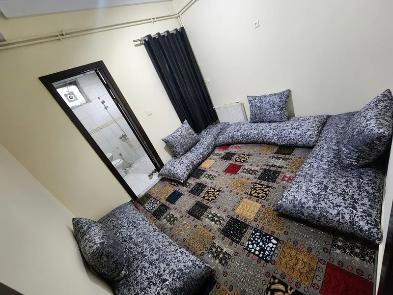 Furnished apartment for rent, 3 rooms, Shahr-e Naw, Kabul (2)