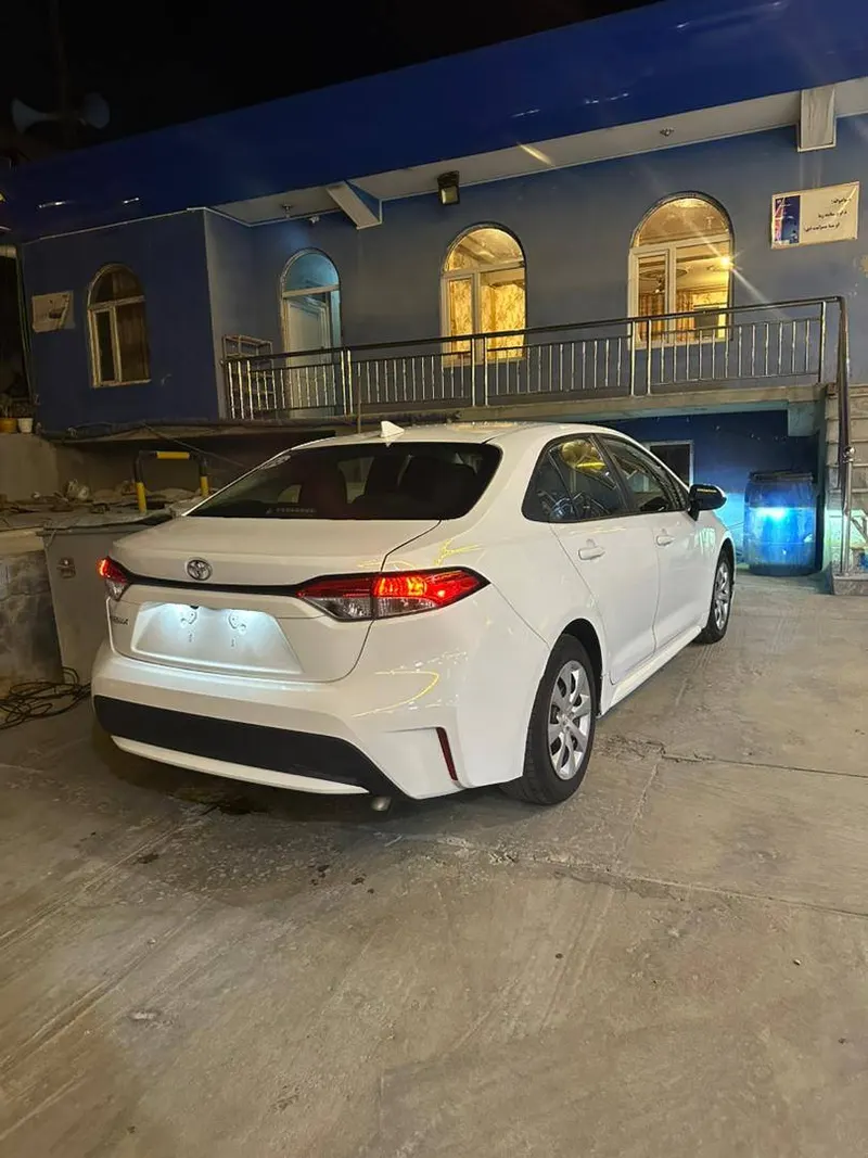 Toyota Corolla 2020 (2)