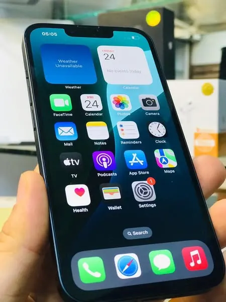 iPhone 13 - Special Discount Today! (3)