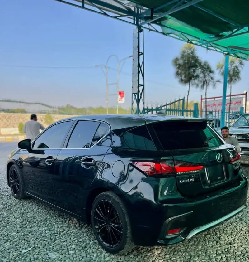 Lexus 2018 (2)