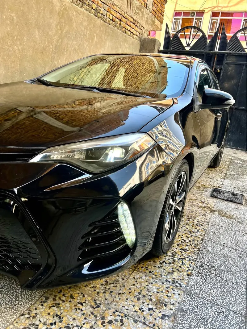 Toyota Corolla 2017 (2)