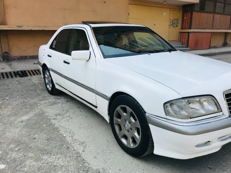 Mercedes-Benz 1994 (5)