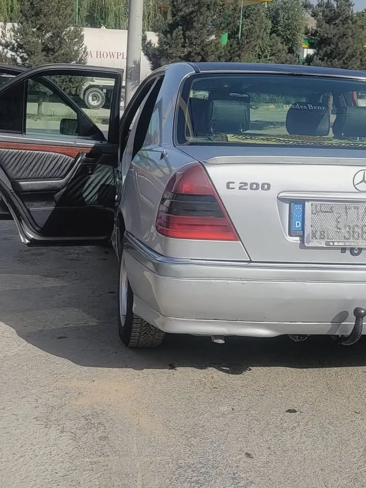 Mercedes-Benz 1994 (3)