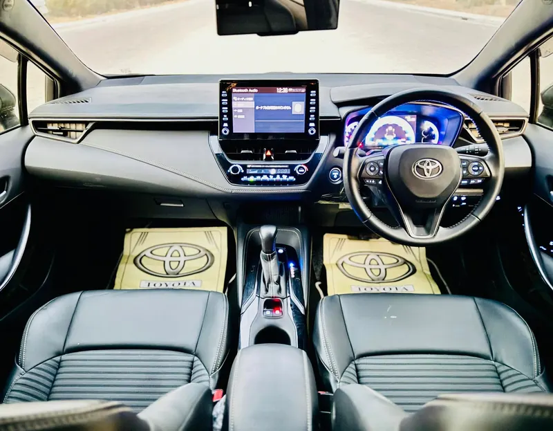 Toyota Corolla Hybrid 2020 (4)
