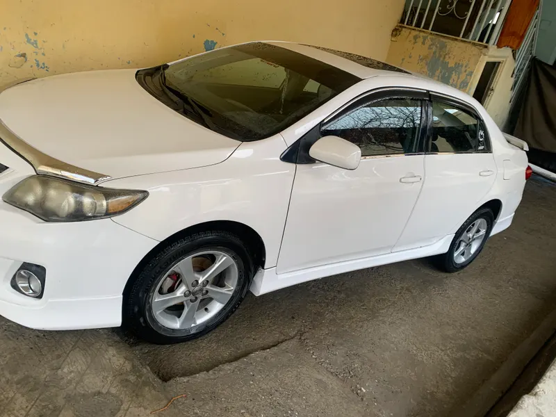 Toyota Corolla 2010 (4)