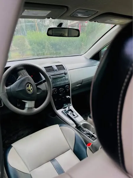 Toyota Corolla 2010 (4)